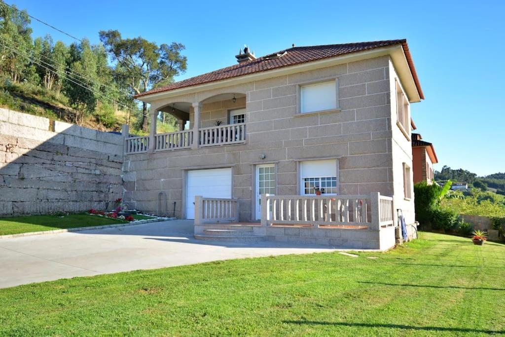 Duplex Da Pedra E Da Auga Apartment Meis Екстериор снимка